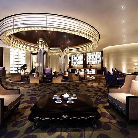 House International Hotel Чънду Екстериор снимка