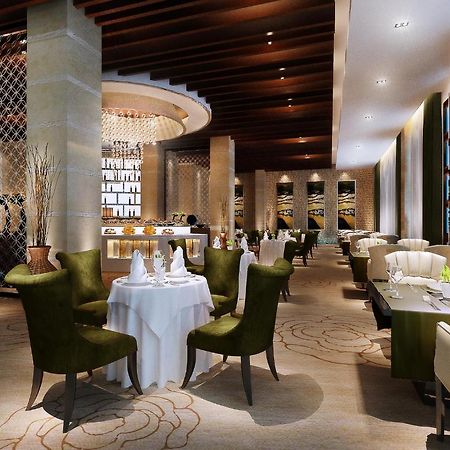 House International Hotel Чънду Екстериор снимка